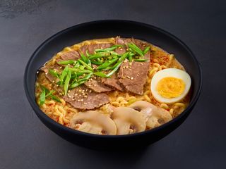 Рамен, Том ям с говядиной