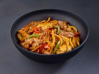 Лапша с говядиной WOK