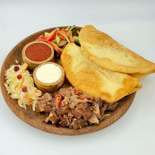 Сакский завтрак с говядиной