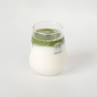 Ice matcha latte
