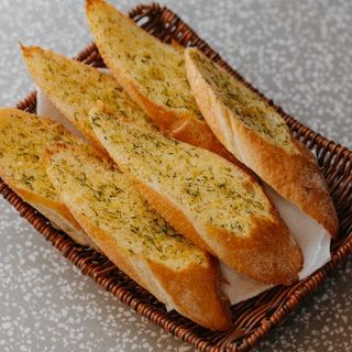 Чесночный хлеб