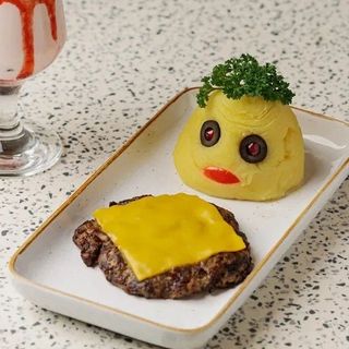 Детская котлетка с пюре