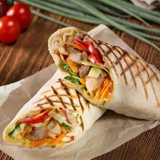 Комбо Донер ассорти в лаваше (1,5 пор.) 2 штуки + 1л Соса-Сола +Перчик