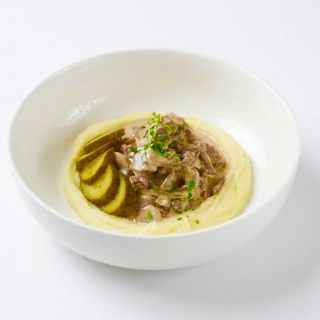 Бефстрогонов с пюре