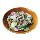 Салат с курицей, грибами и миксом салата