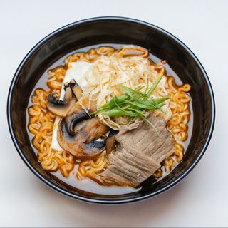 Рамен ассорти мясной 