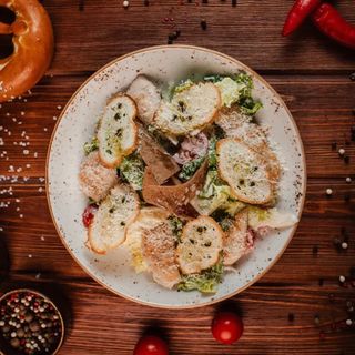 Салат "Цезарь" с курицей