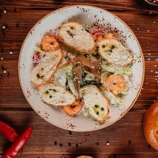 Салат "Цезарь" с креветками