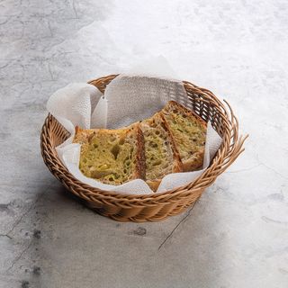 Хлеб чесночный злаковый