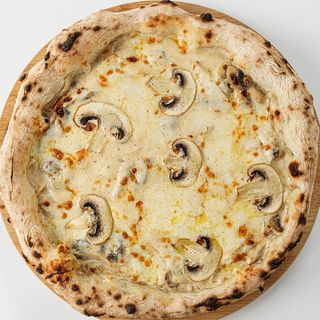 Пицца с грибами и сливками 