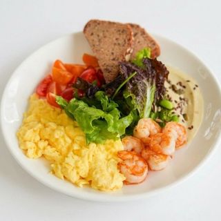 ЗОЖ завтрак с креветками