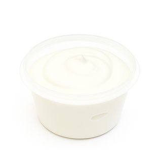 Сметана в соуснике 