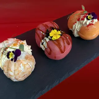 Сет "Nurs MacaRolls Trio"