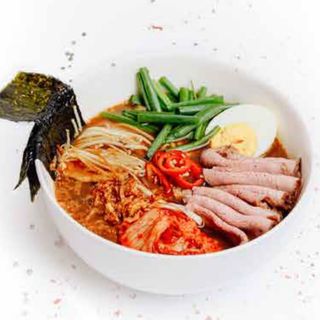 Сиыр еті қосылған  рамен/ Рамэн с говядиной