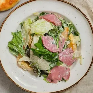 Салат с копченой говядиной