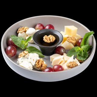 Сырная тарелка 