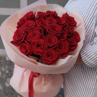 Букет из 21 красной розы