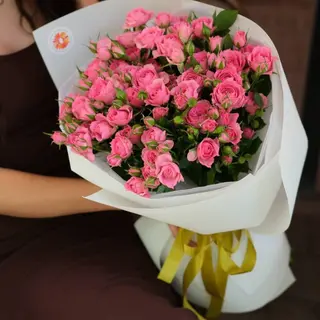 Букет из 11 кустовых роз