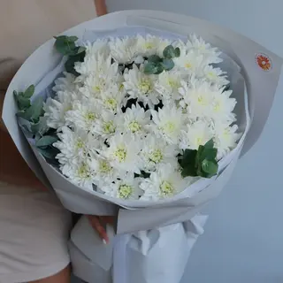 Букет из 11 кустовых хризантем