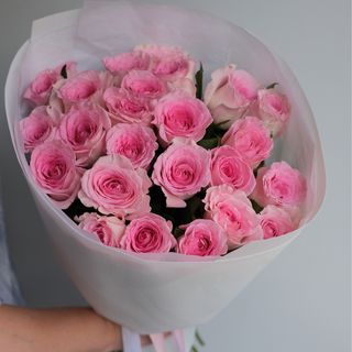 Букет из 21 нежно-розовой розы