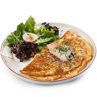 Омлет с индейкой и пармезаном