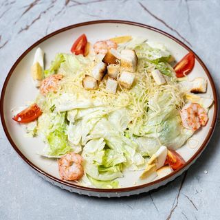Цезарь с креветками 