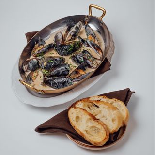 Мидии в сливочном соусе 