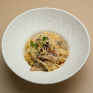 Паста "Альфредо" с курицей и грибами