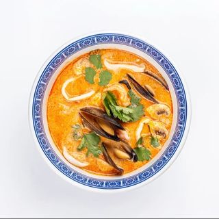 Том Ям XL с морепродуктами (575/180 гр.)