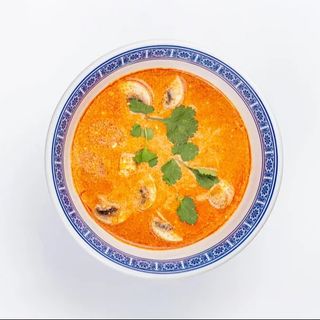 Том Ям L с цыпленком (360/130 гр.)