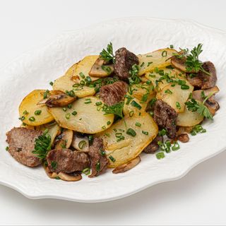 Жареха с говядиной