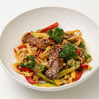 Удон с говядиной соус терияки