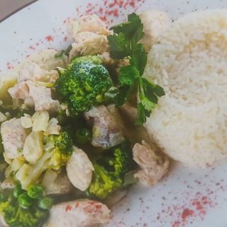 куриное фрикасе с овощами