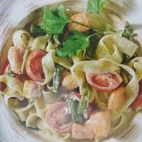 Фетучини с семгой