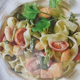 Фетучини с семгой 