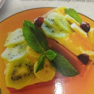 Вафли с фруктами 