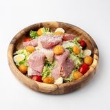 Цезарь с кониной  и мини баурсаками  с посыпкой из курта