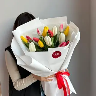 Букет из 15 тюльпанов