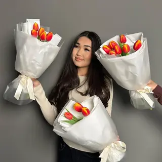 Букет из трех тюльпанов