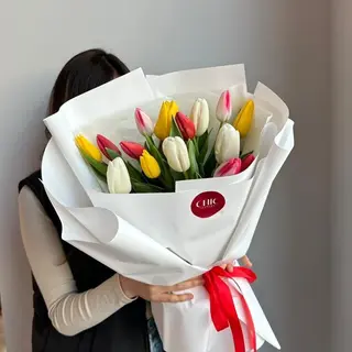 Букет из 15 тюльпанов