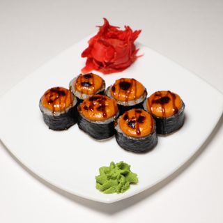 Запеченный ролл с угрем