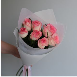 Букет из 7 роз Джумилия