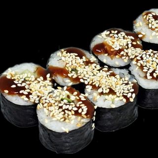 Ролл с угрем