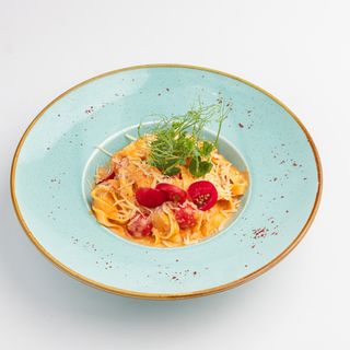 Паста с семгой в сливочном соусе 