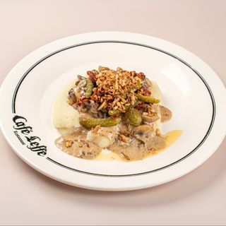 Бефстроганов с картофельным пюре (350 г)