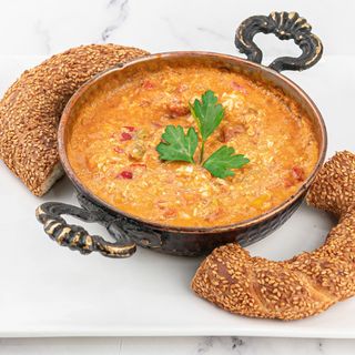 Турецкий менемен с симитом 