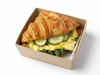 Круассан с котлетой с собой