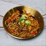 Wok лагман с  курицей