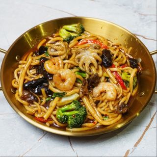 Wok лагман с морепродуктами