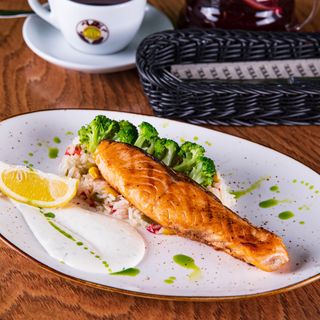 Сёмга запечённая с брокколи